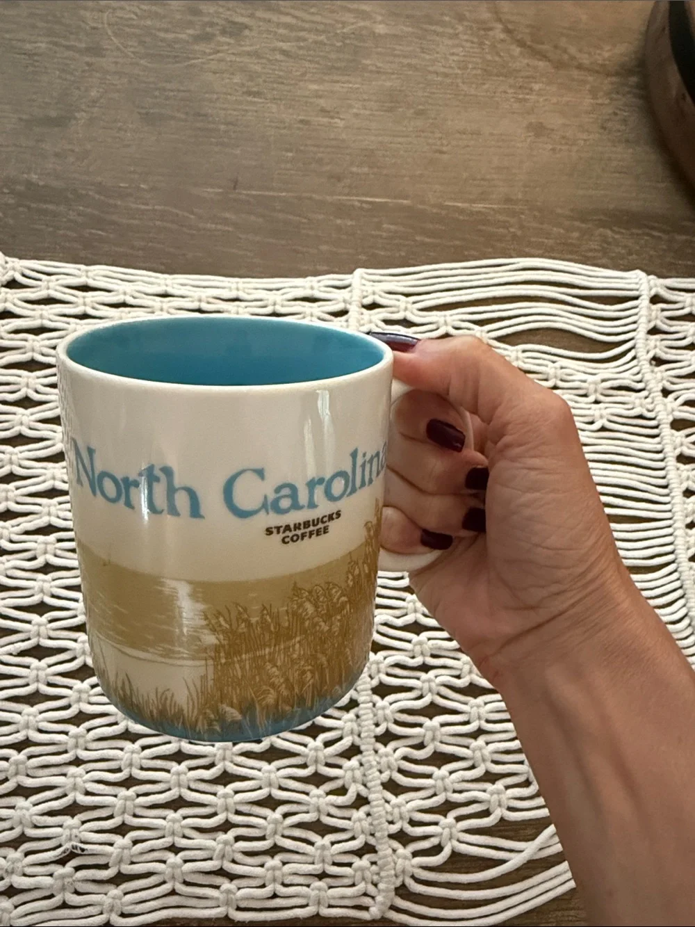 2009 Retired Starbucks North Carolina Collector Series Mug Coffee Cup Lighthouse